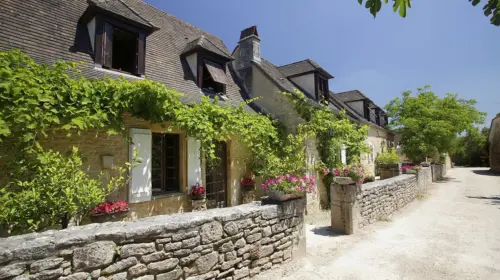 Campsite Domaine de la Paille Basse - Soulliac, Dordogne, France