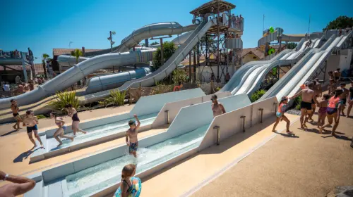 Campsite Le Vieux Port - Messanges, Nouvelle-Aquitaine, Southern France