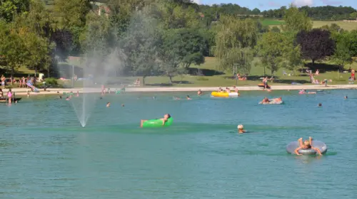 Campsite Les 3 Lacs du Soleil - Trept, Rhône-Alpes, France